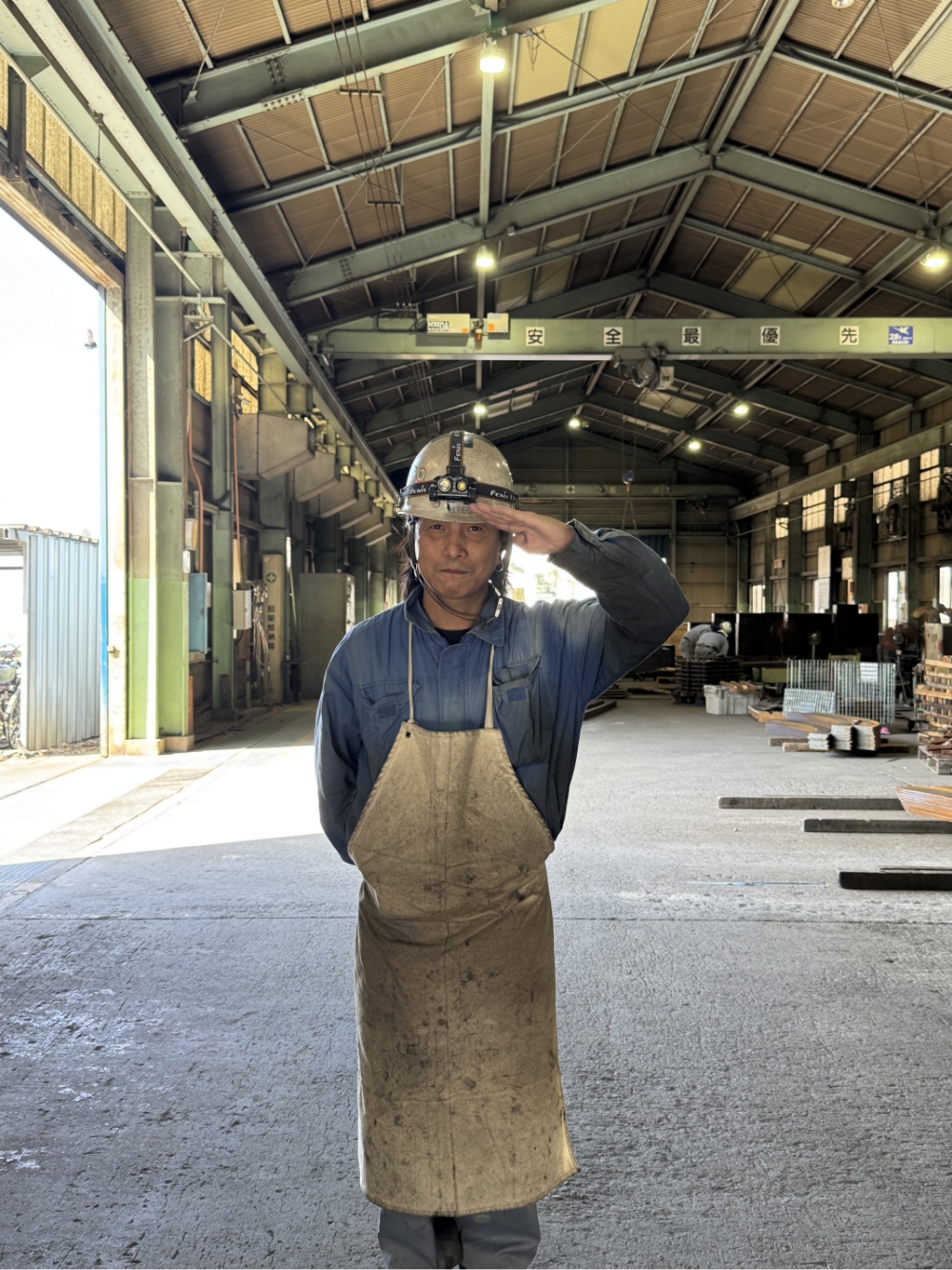 働く社員　イメージ